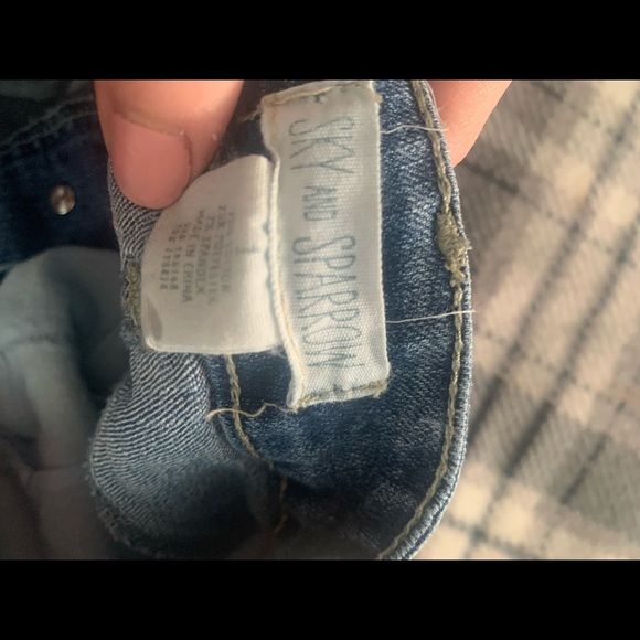 XS Sky and sparrow denim skirt - Picture 3 of 3